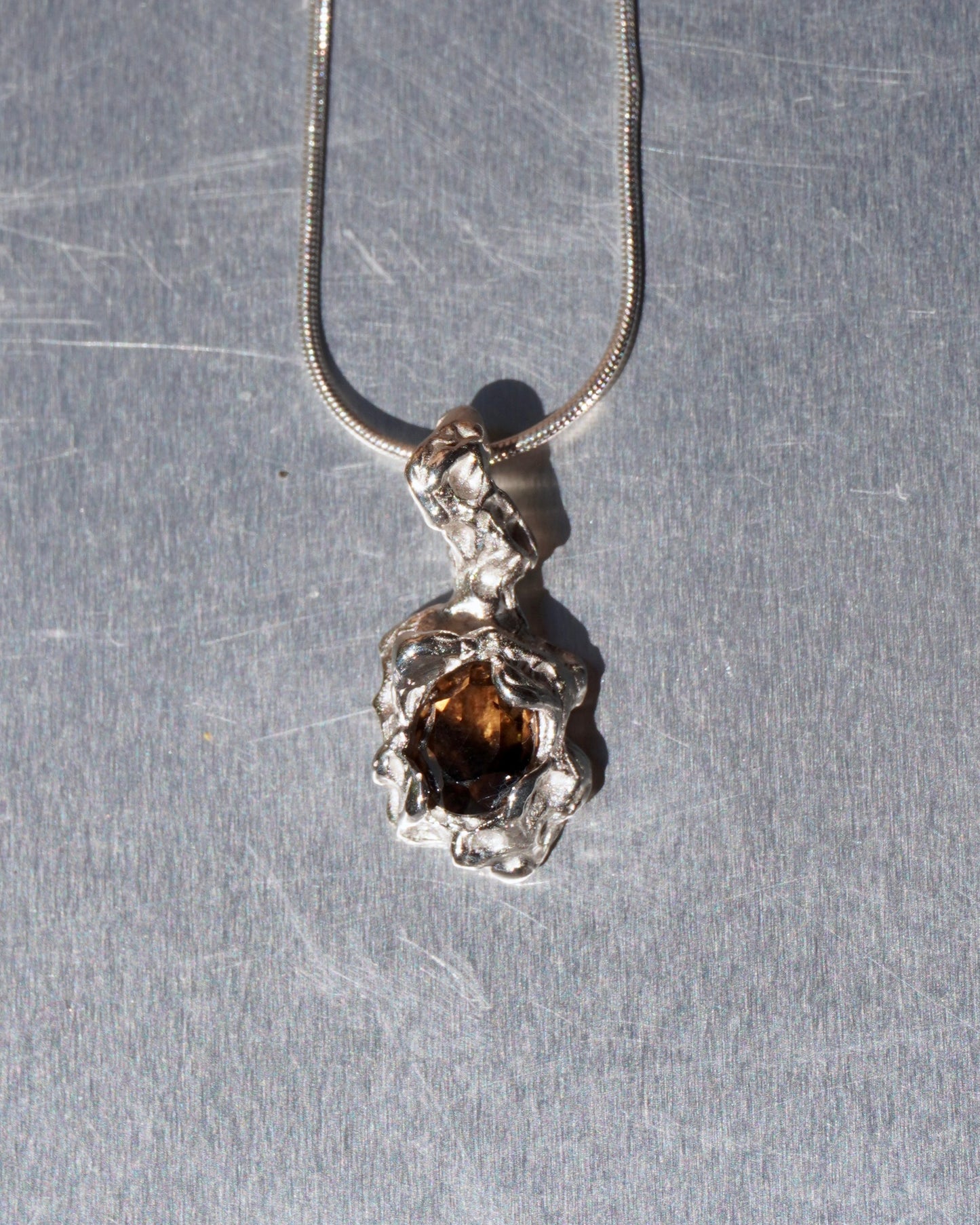 PIEDRA NECKLACE (Dirt)