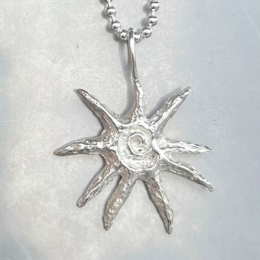 SPIRAL NECKLACE