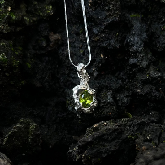 PIEDRA NECKLACE (Lime)