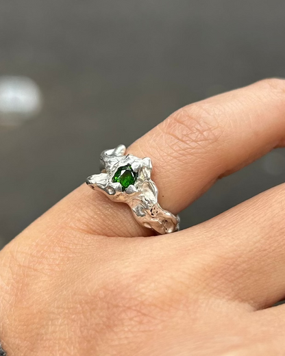 PINKY Ring (Seaweed)